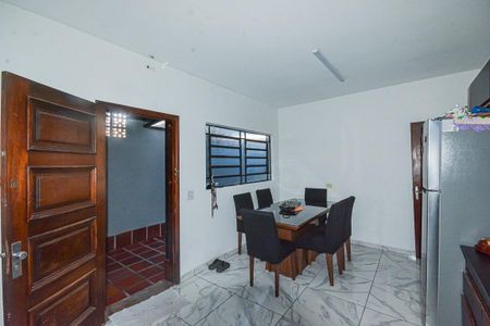 Casa à venda com 300m², 3 quartos e 3 vagasCozinha