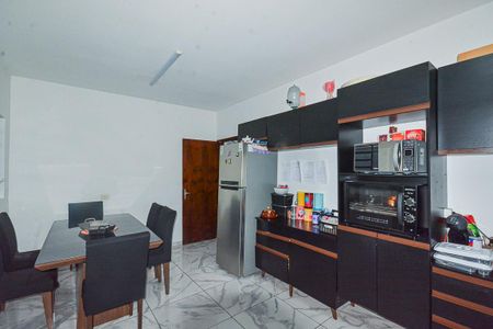 Casa à venda com 300m², 3 quartos e 3 vagasCozinha