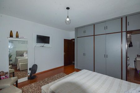 Casa à venda com 300m², 3 quartos e 3 vagasQuarto 3 