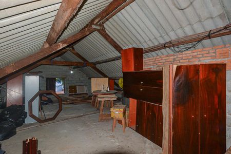 Casa à venda com 300m², 3 quartos e 3 vagassótão