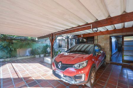 Casa à venda com 300m², 3 quartos e 3 vagasGaragem