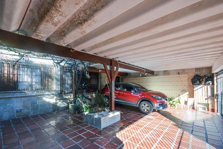 Casa à venda com 300m², 3 quartos e 3 vagasGaragem