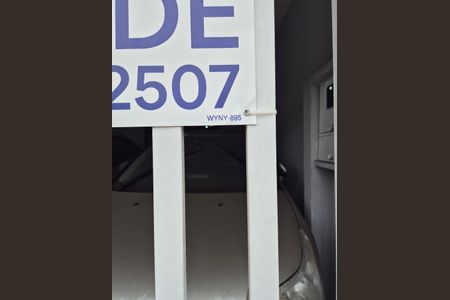Casa à venda com 228m², 3 quartos e 2 vagasplaquinha 