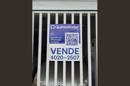 Casa à venda com 228m², 3 quartos e 2 vagasplaquinha