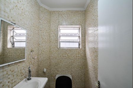 Casa à venda com 228m², 3 quartos e 2 vagasLavabo