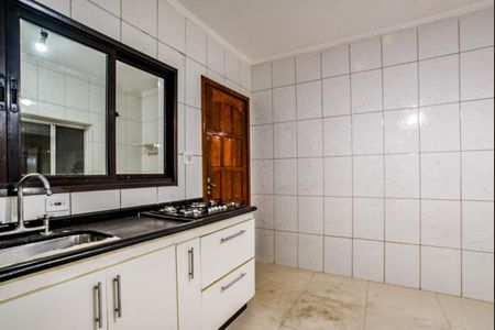Casa à venda com 228m², 3 quartos e 2 vagasCozinha