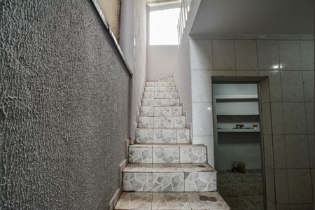 Casa à venda com 228m², 3 quartos e 2 vagasEscada