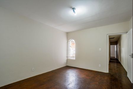 Casa à venda com 228m², 3 quartos e 2 vagasQuarto Suíte