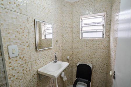 Casa à venda com 228m², 3 quartos e 2 vagasLavabo