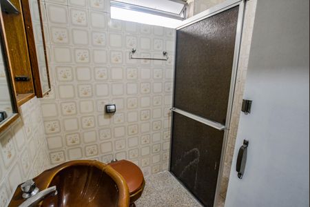 Casa à venda com 228m², 3 quartos e 2 vagasBanheiro Corredor