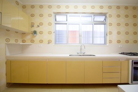 Casa para alugar com 140m², 3 quartos e 4 vagas