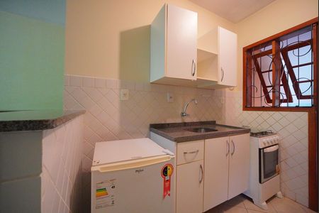 Cozinha de kitnet/studio para alugar com 1 quarto, 55m² em Lagoa da Conceição, Florianópolis