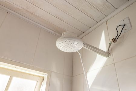 Casa para alugar com 61m², 2 quartos e sem vagaBanheiro