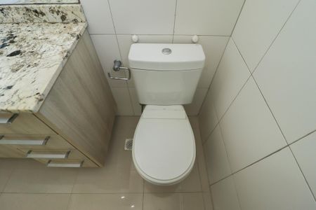 Apartamento à venda com 78m², 3 quartos e 2 vagasBanheiro da Suíte