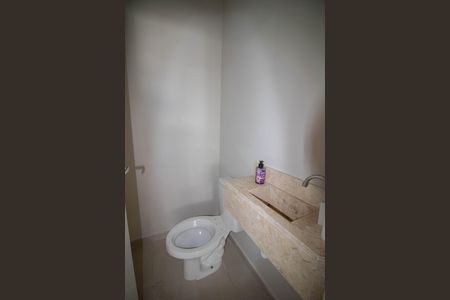 LAVABO de casa à venda com 3 quartos, 179m² em Lauzane Paulista, São Paulo