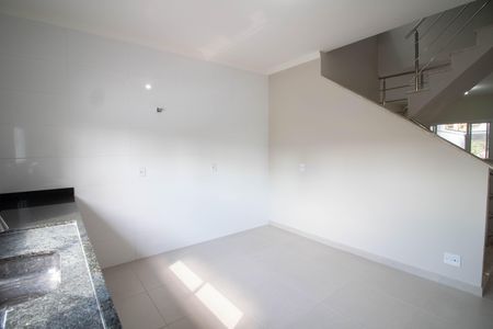 COZINHA de casa à venda com 3 quartos, 179m² em Lauzane Paulista, São Paulo