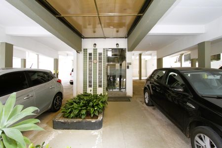 Apartamento para alugar com 85m², 2 quartos e 2 vagasEntrada