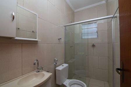 Casa para alugar com 125m², 2 quartos e 2 vagasBanheiro do Quarto 2 Suíte