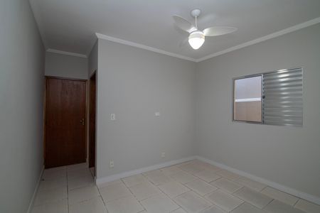 Casa para alugar com 125m², 2 quartos e 2 vagasQuarto 2 Suíte