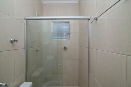 Casa para alugar com 125m², 2 quartos e 2 vagasBanheiro do Quarto 2 Suíte