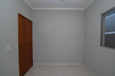 Casa para alugar com 125m², 2 quartos e 2 vagasQuarto 1