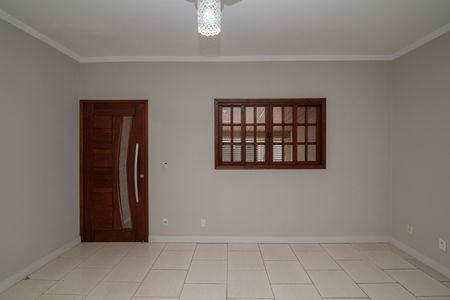 Casa para alugar com 125m², 2 quartos e 2 vagasSala