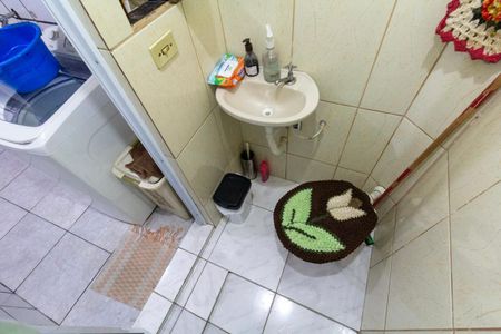 Casa à venda com 200m², 2 quartos e 2 vagasLavabo