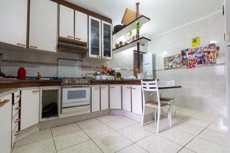 Casa à venda com 200m², 2 quartos e 2 vagasCozinha