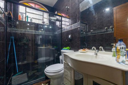 Casa à venda com 200m², 2 quartos e 2 vagasBanheiro