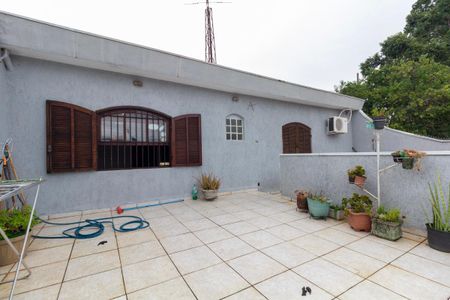 Casa à venda com 200m², 2 quartos e 2 vagasVaranda
