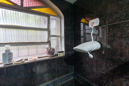Casa à venda com 200m², 2 quartos e 2 vagasBanheiro