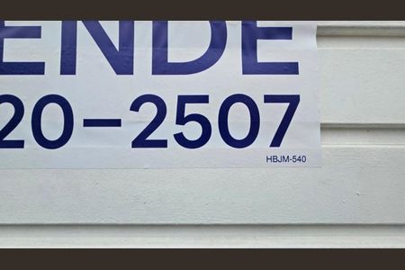 Casa à venda com 200m², 2 quartos e 2 vagasFachada - plaquinha