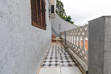 Casa à venda com 200m², 2 quartos e 2 vagasVaranda