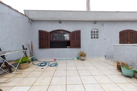 Casa à venda com 200m², 2 quartos e 2 vagasVaranda