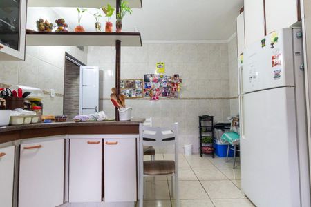 Casa à venda com 200m², 2 quartos e 2 vagasCozinha