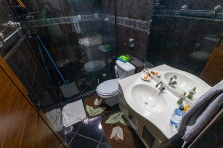 Casa à venda com 200m², 2 quartos e 2 vagasBanheiro