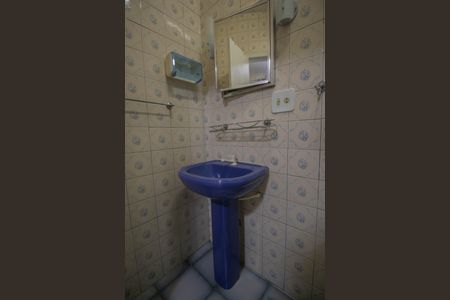 Casa para alugar com 80m², 2 quartos e 2 vagasBanheiro