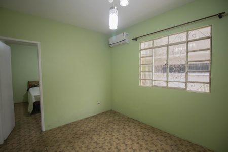 Sala de casa para alugar com 2 quartos, 80m² em Pacheco, São Gonçalo