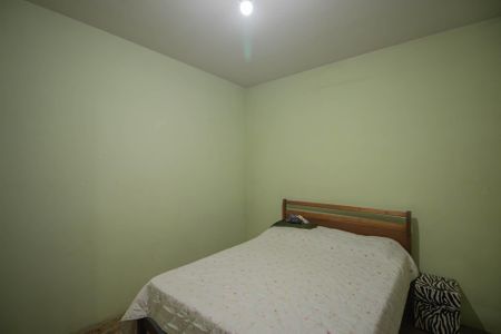 Casa para alugar com 80m², 2 quartos e 2 vagasQuarto 1