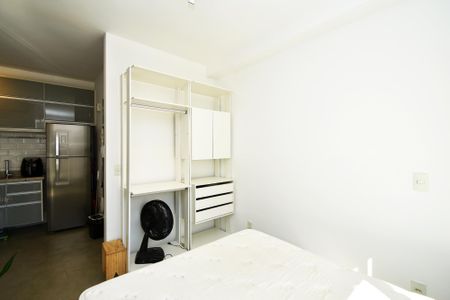 quarto de kitnet/studio para alugar com 1 quarto, 30m² em Alto de Pinheiros, São Paulo