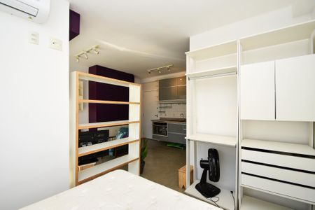 quarto de kitnet/studio para alugar com 1 quarto, 30m² em Alto de Pinheiros, São Paulo