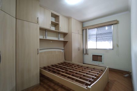 Apartamento à venda com 53m², 2 quartos e 1 vagaQuarto 2 - Armários