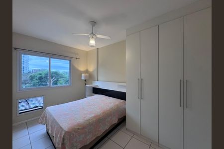 Suíte de apartamento para alugar com 2 quartos, 74m² em Barra da Tijuca, Rio de Janeiro