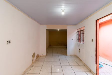 Casa à venda com 135m², 2 quartos e 2 vagasEdícula