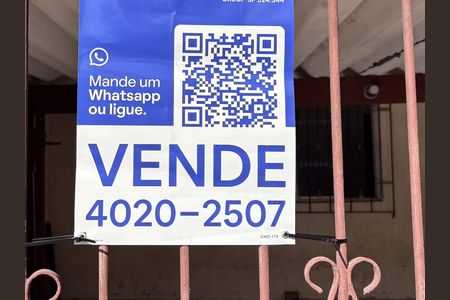 Casa à venda com 135m², 2 quartos e 2 vagasPlaca instalada 