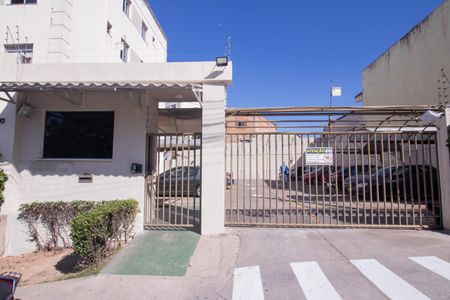 Apartamento para alugar com 45m², 2 quartos e 1 vaga Apartamento para alugar com 45m², 2 quartos e 1 vagaFachada