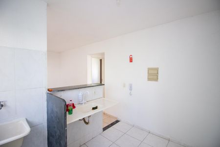 Apartamento para alugar com 45m², 2 quartos e 1 vaga Apartamento para alugar com 45m², 2 quartos e 1 vagaCozinha e Área de Serviço