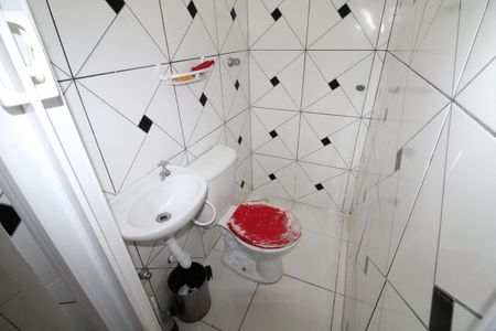 Banheiro de casa para alugar com 1 quarto, 23m² em Bosque dos Eucaliptos, São José dos Campos