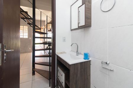 Casa de condomínio à venda com 108m², 2 quartos e 1 vagaBanheiro