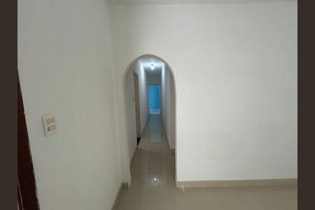 Casa para alugar com 133m², 3 quartos e 2 vagasCorredor